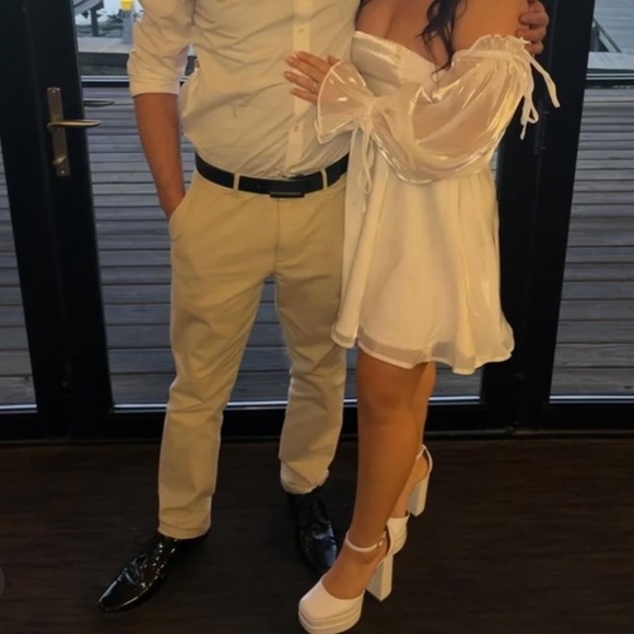 White platform heels with ankle strap- size 7.5 - Picture 6 of 6